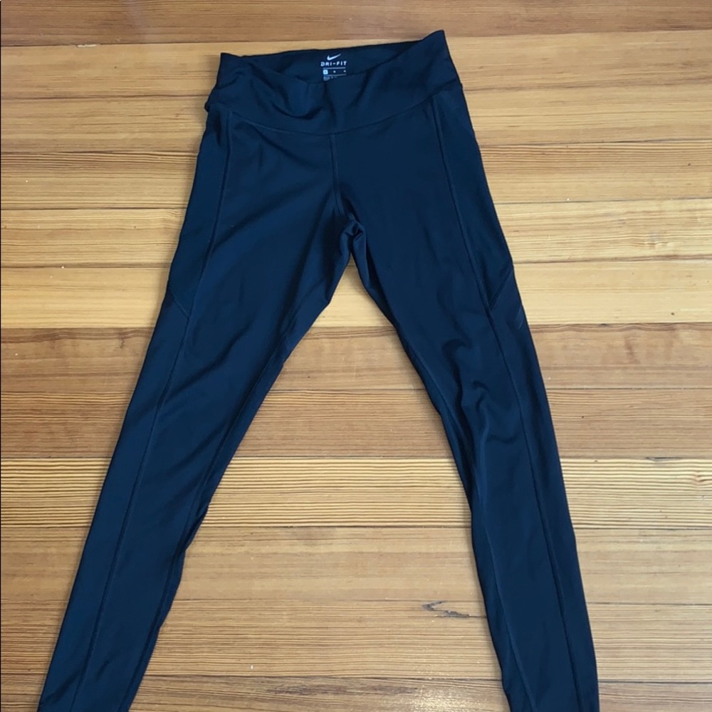 black nike leggings